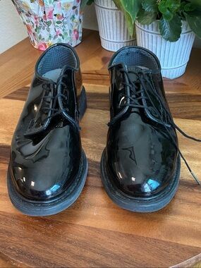 Altama Black Patent Leather Derby Shoes for Women - Classic Lace-Up 7.5